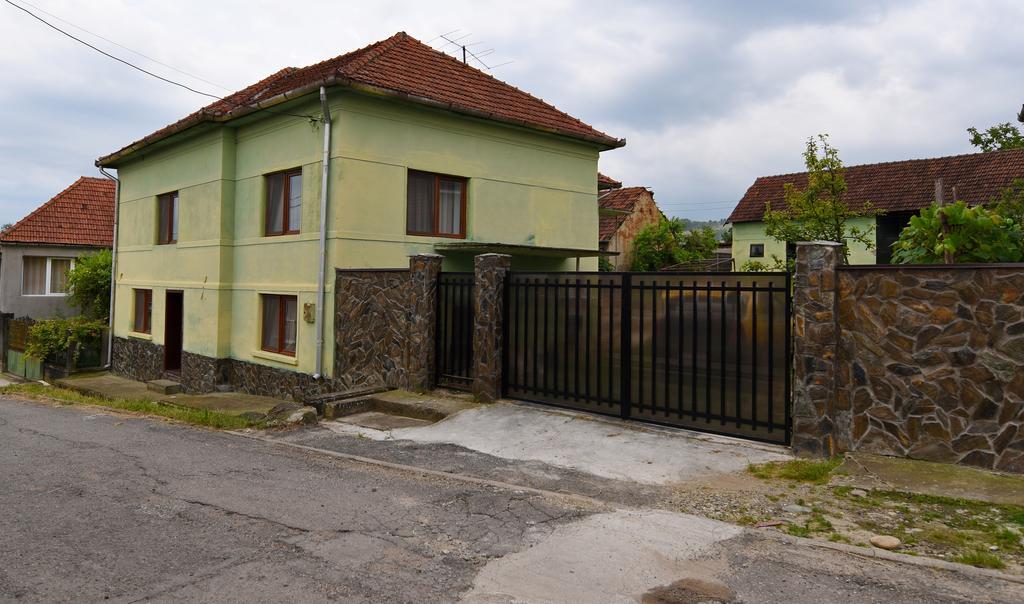 Hotel Casa Para Haţeg Exterior foto